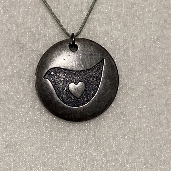 Silver Birdie Bird Love Heart Disc Coin Necklace Vintage - Picture 1 of 7